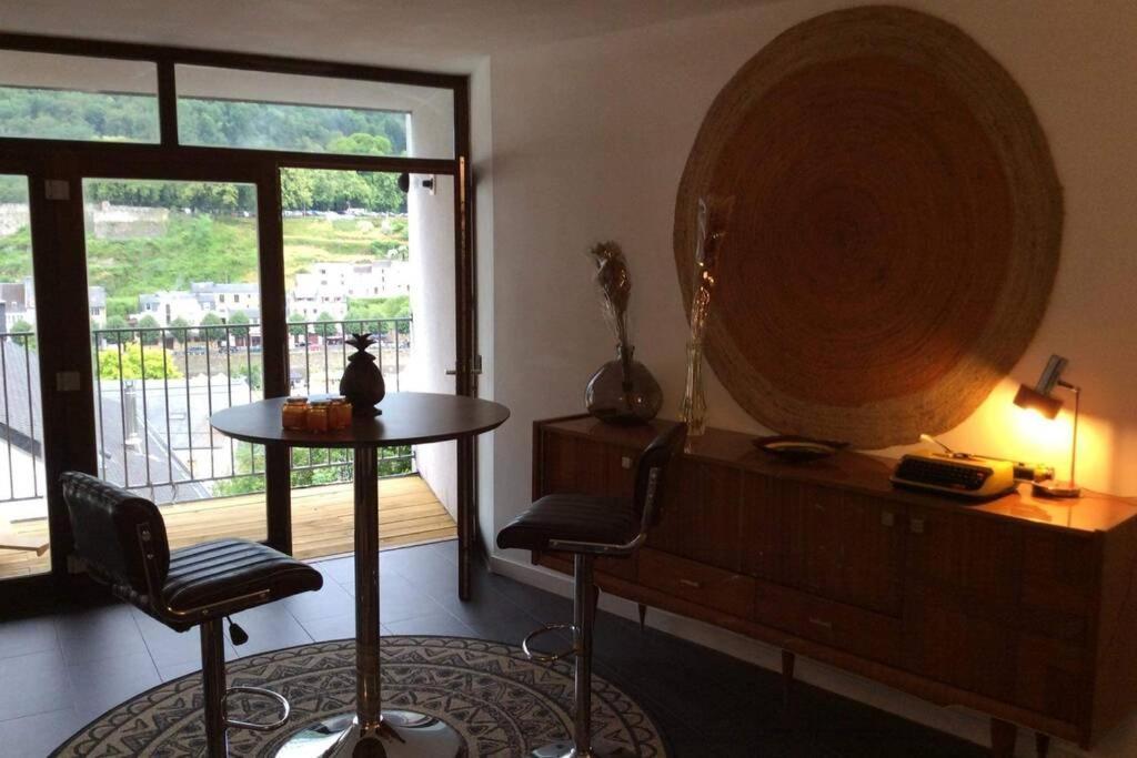 A Bouillon, Appartement Vintage Vue Sur Le Chateau Εξωτερικό φωτογραφία