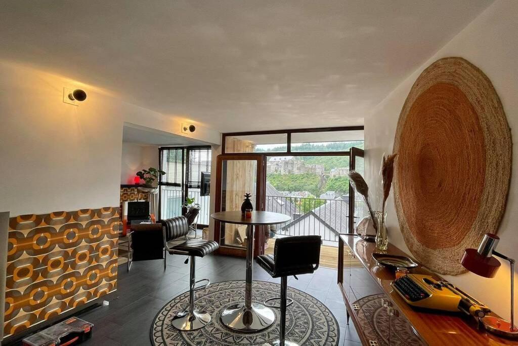 A Bouillon, Appartement Vintage Vue Sur Le Chateau Εξωτερικό φωτογραφία