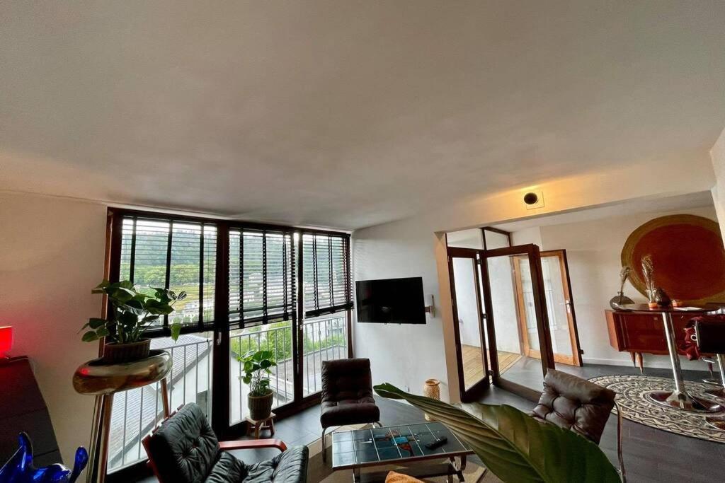A Bouillon, Appartement Vintage Vue Sur Le Chateau Εξωτερικό φωτογραφία