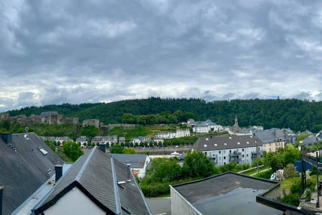 A Bouillon, Appartement Vintage Vue Sur Le Chateau Εξωτερικό φωτογραφία